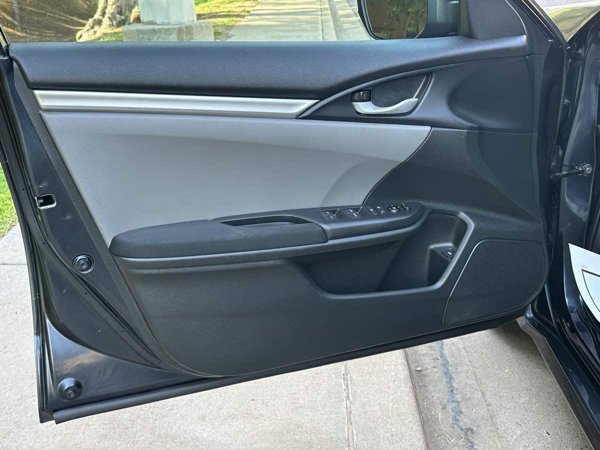 2018 Honda Civic LX photo 20