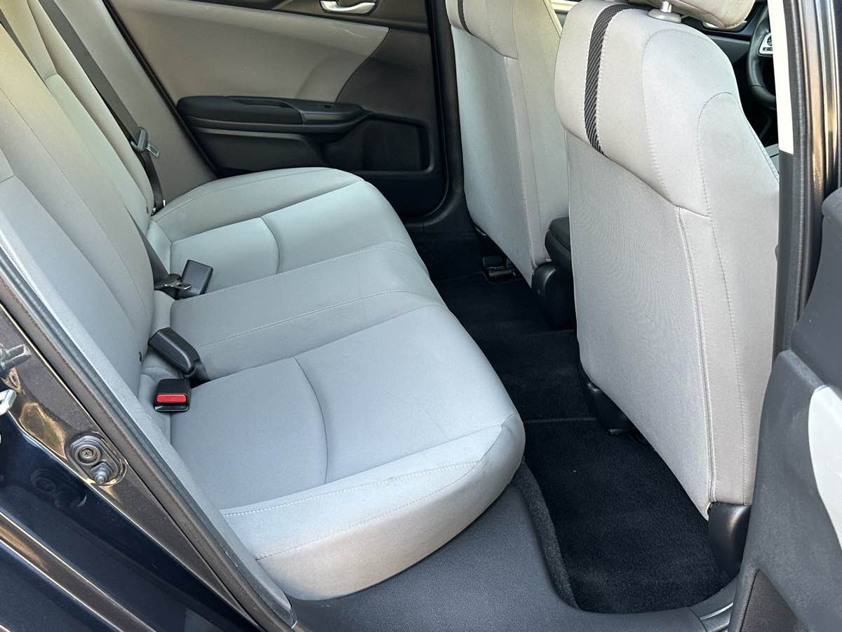 2018 Honda Civic LX photo 33