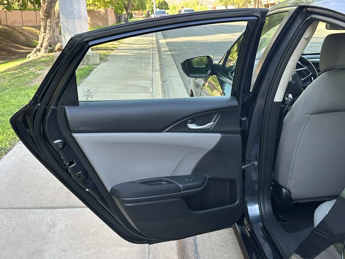 2018 Honda Civic LX photo 40
