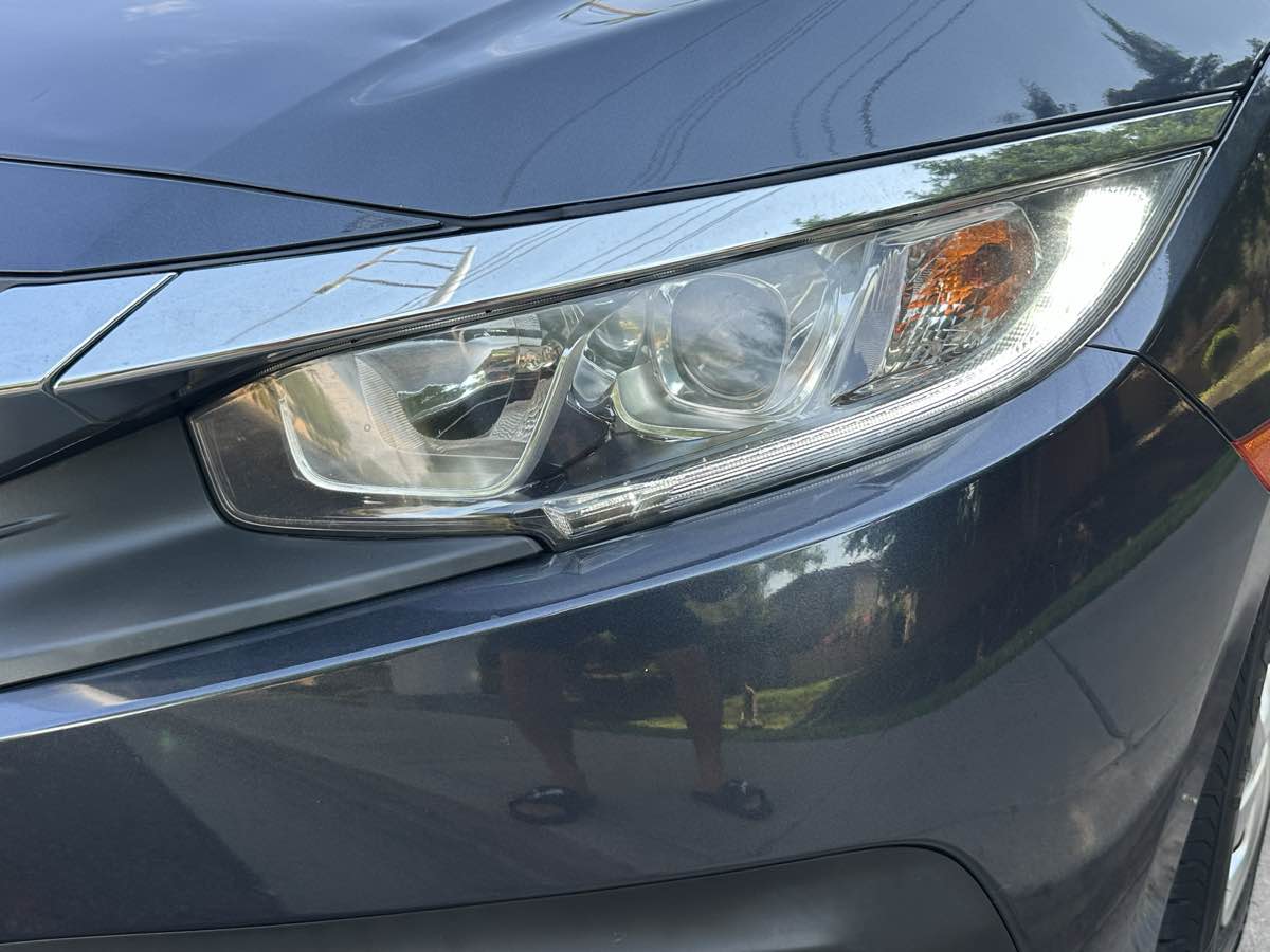 2018 Honda Civic LX photo 43