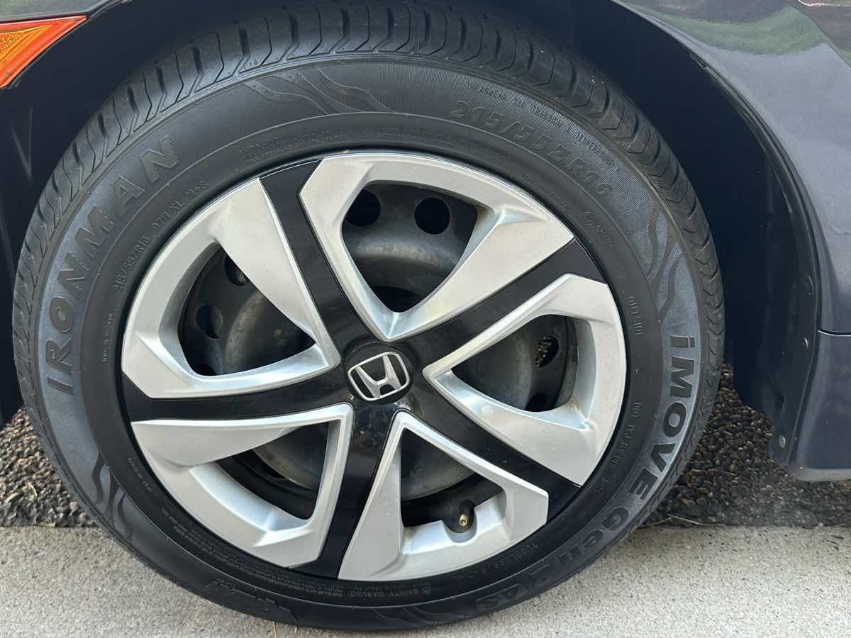 2018 Honda Civic LX photo 49