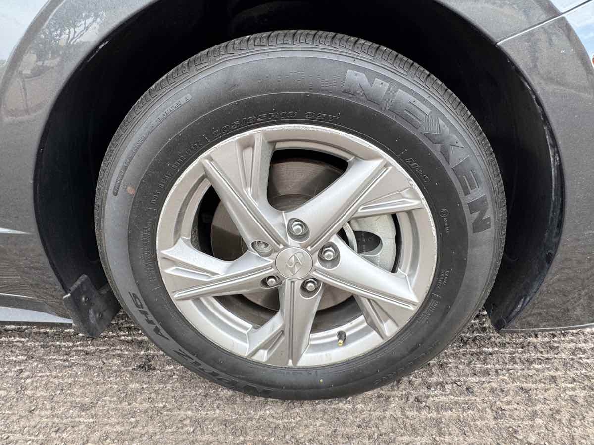 2021 Hyundai Sonata SE photo 37
