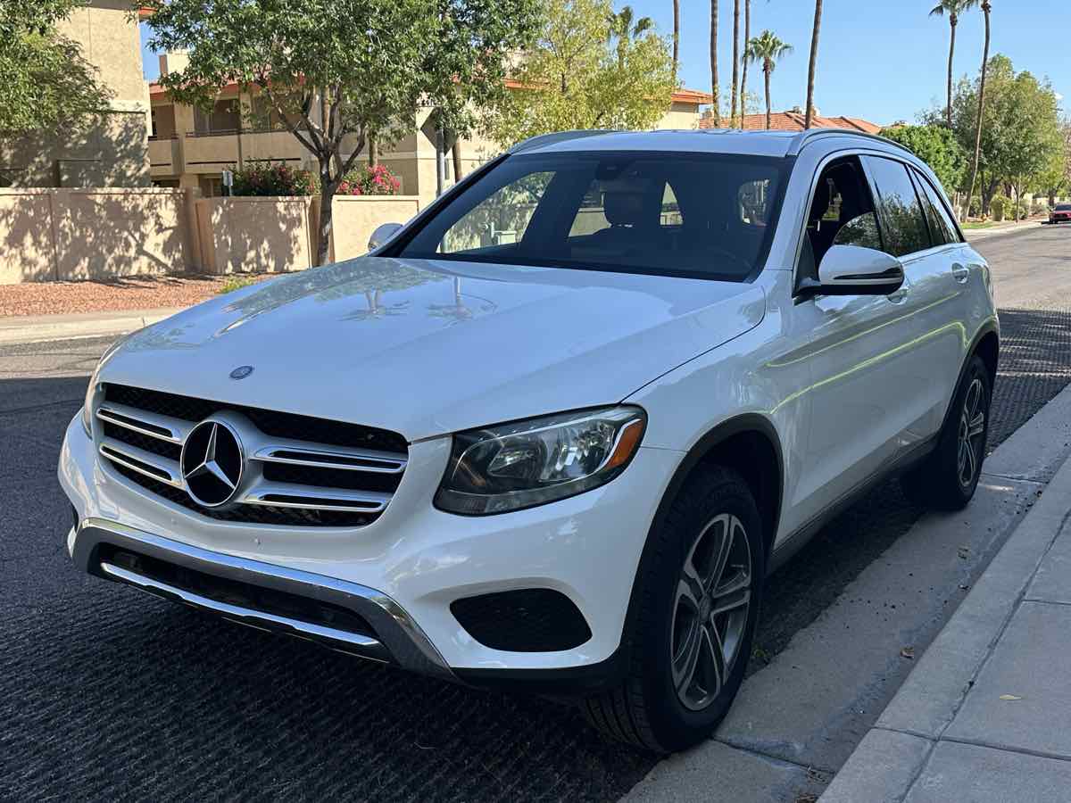 2017 Mercedes-Benz GLC GLC300 - Photo 4