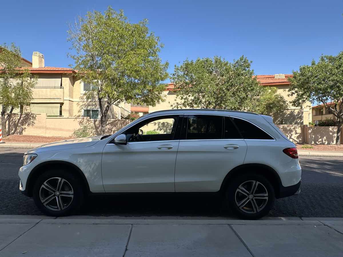 2017 Mercedes-Benz GLC GLC300 - Photo 5
