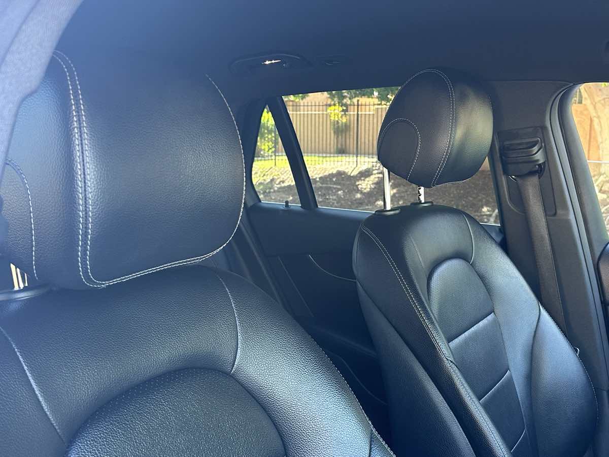 2017 Mercedes-Benz GLC GLC300 - Photo 16