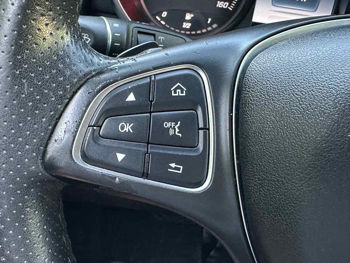 2017 Mercedes-Benz GLC GLC300 - Photo 21