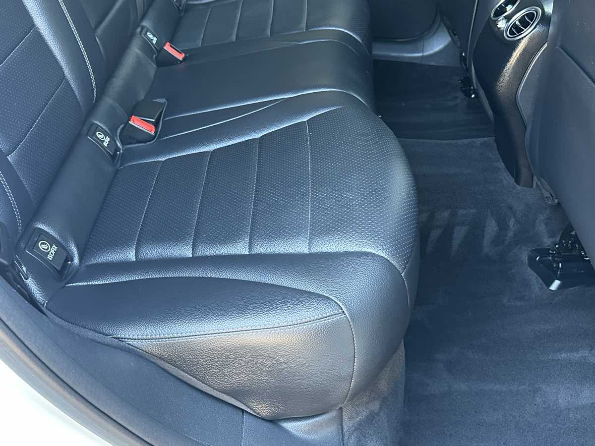 2017 Mercedes-Benz GLC GLC300 - Photo 32