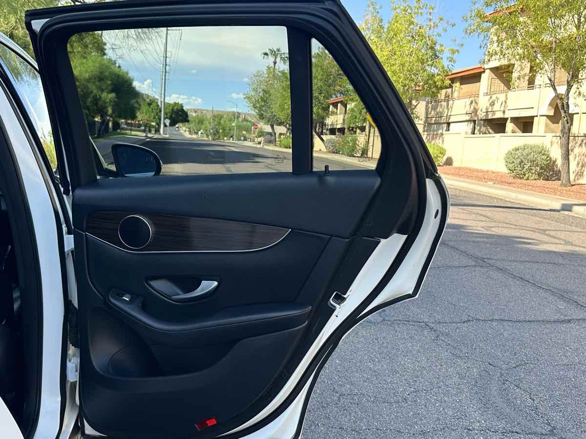 2017 Mercedes-Benz GLC GLC300 - Photo 34