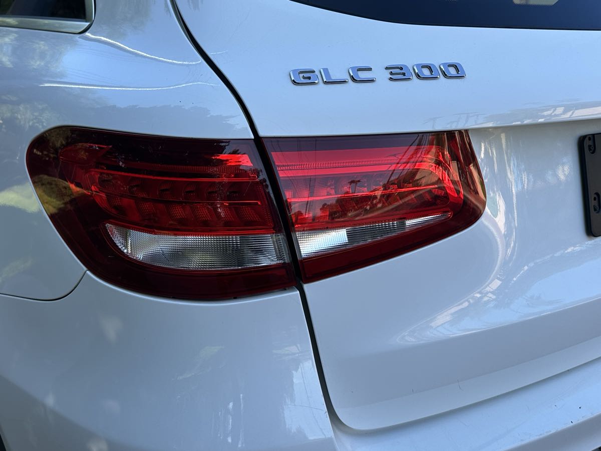 2017 Mercedes-Benz GLC GLC300 - Photo 47
