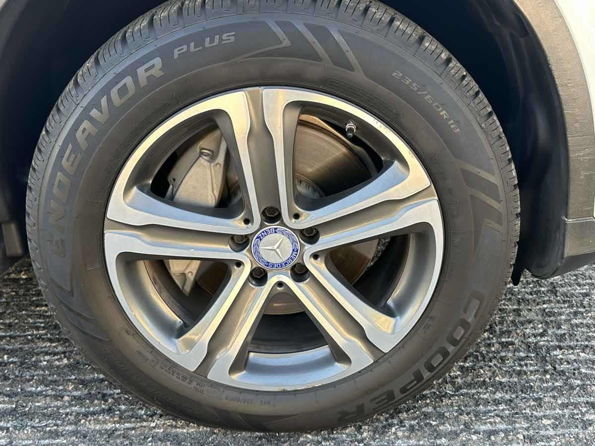 2017 Mercedes-Benz GLC GLC300 - Photo 49
