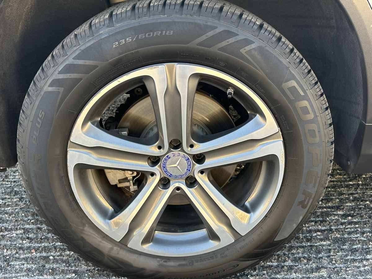 2017 Mercedes-Benz GLC GLC300 - Photo 52