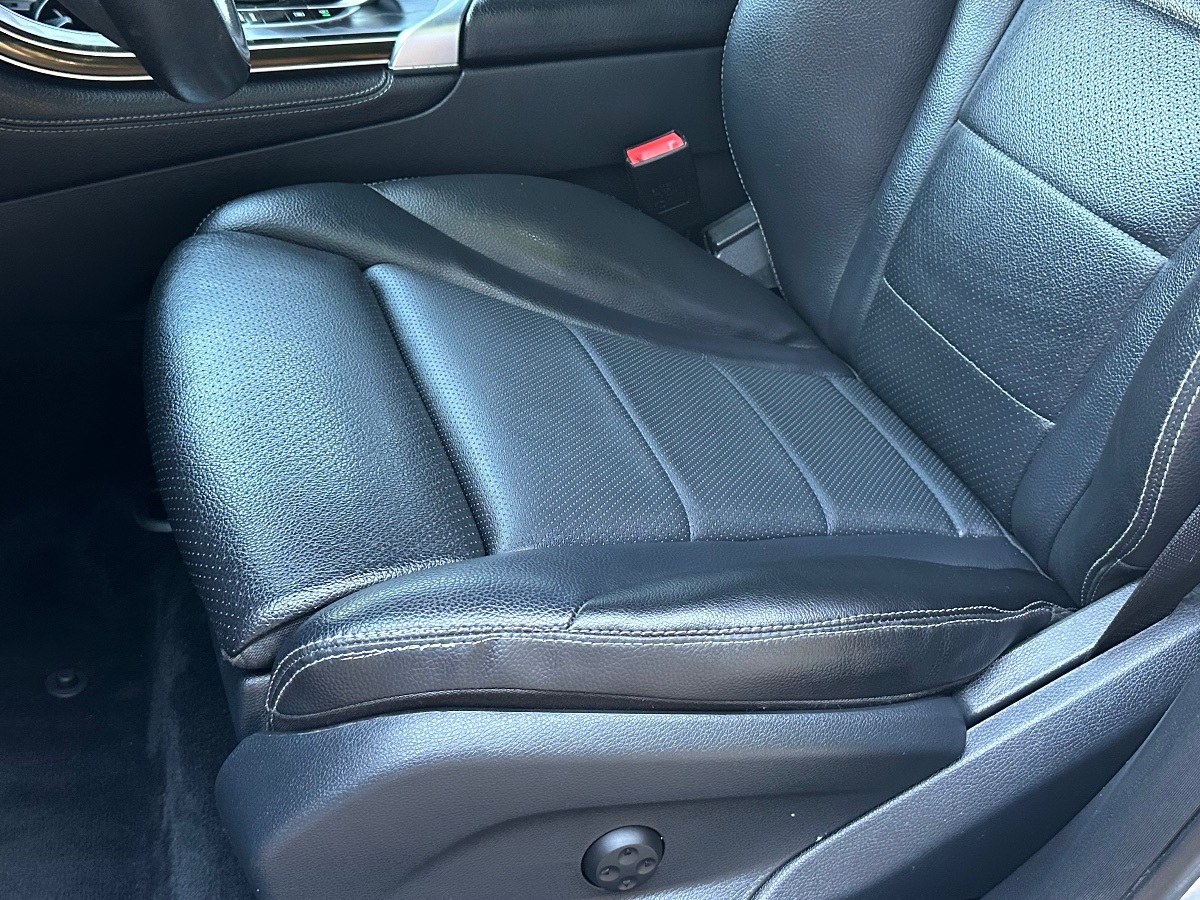 2018 Mercedes Benz GLC 300 4MATIC photo 10