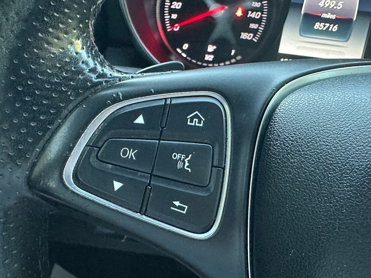 2018 Mercedes Benz GLC 300 4MATIC photo 23