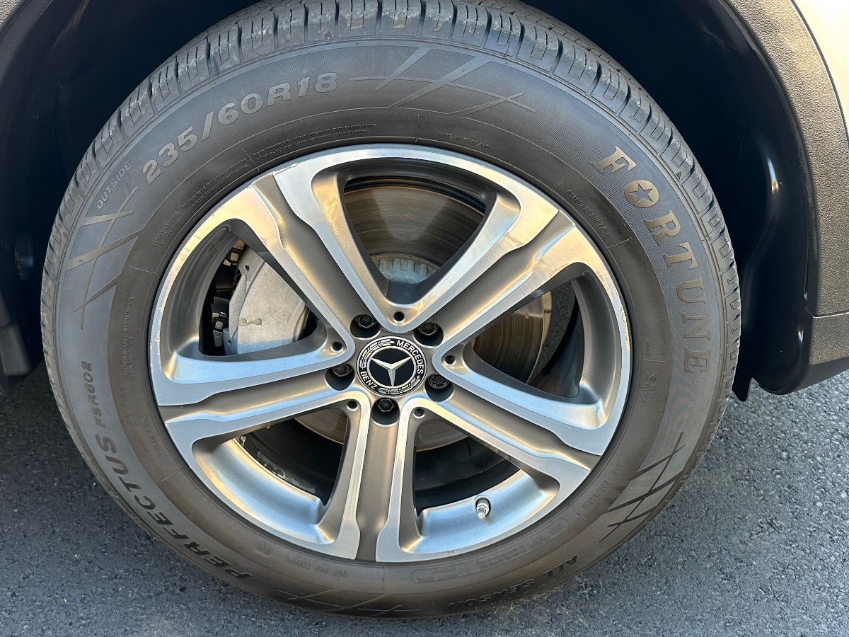 2018 Mercedes Benz GLC 300 4MATIC photo 50