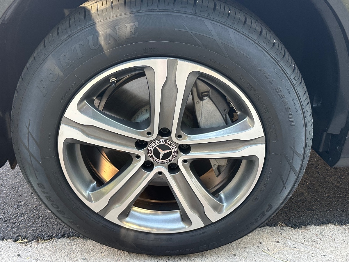 2018 Mercedes Benz GLC 300 4MATIC photo 51