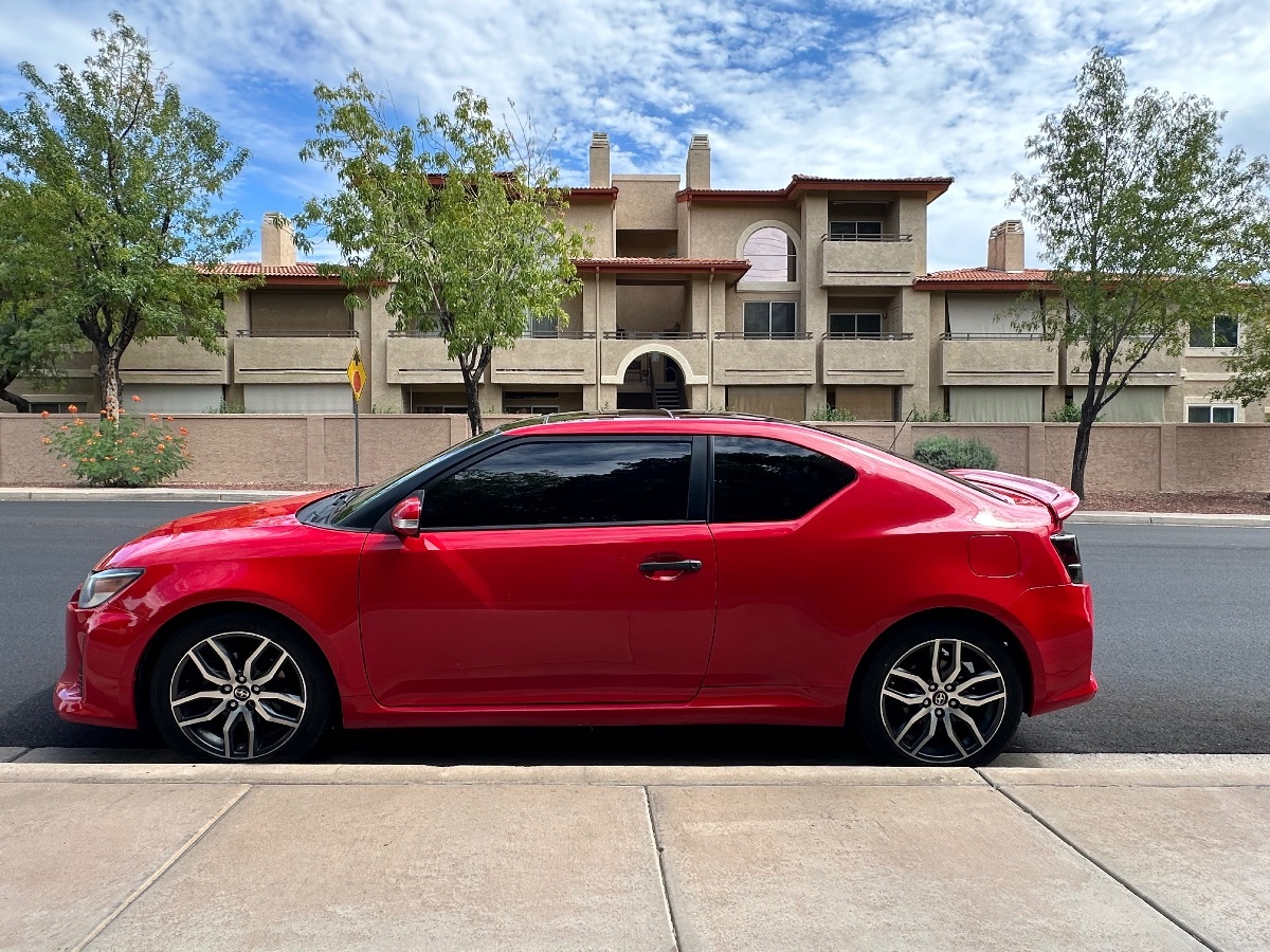 2014 Scion tC photo 5