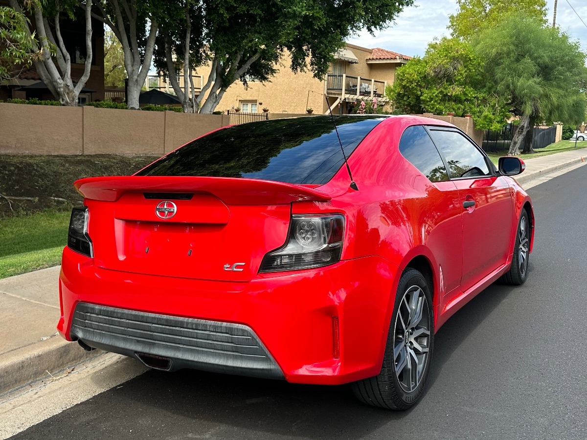 2014 Scion tC photo 8