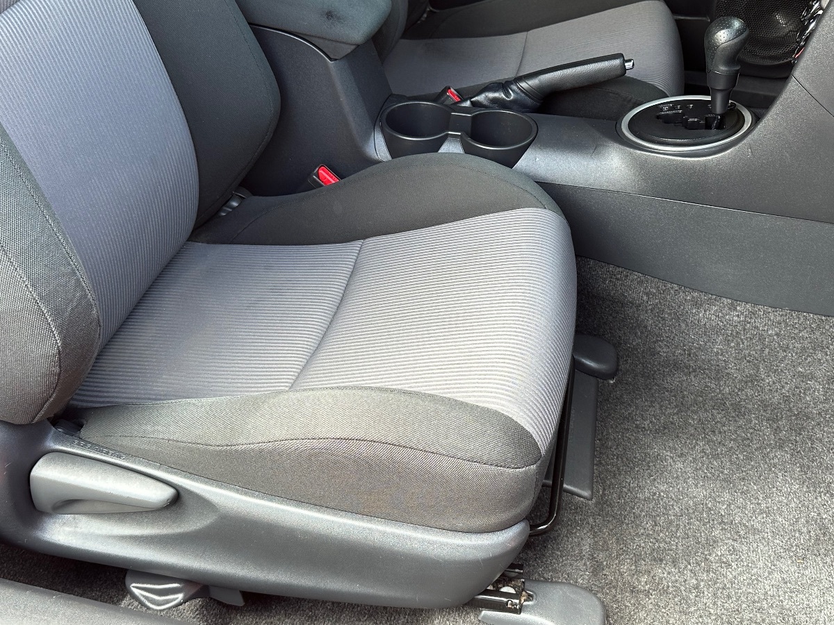 2014 Scion tC photo 18
