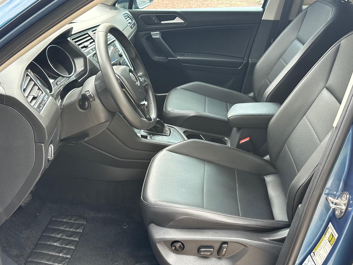 2020 Volkswagen Tiguan SE photo 11