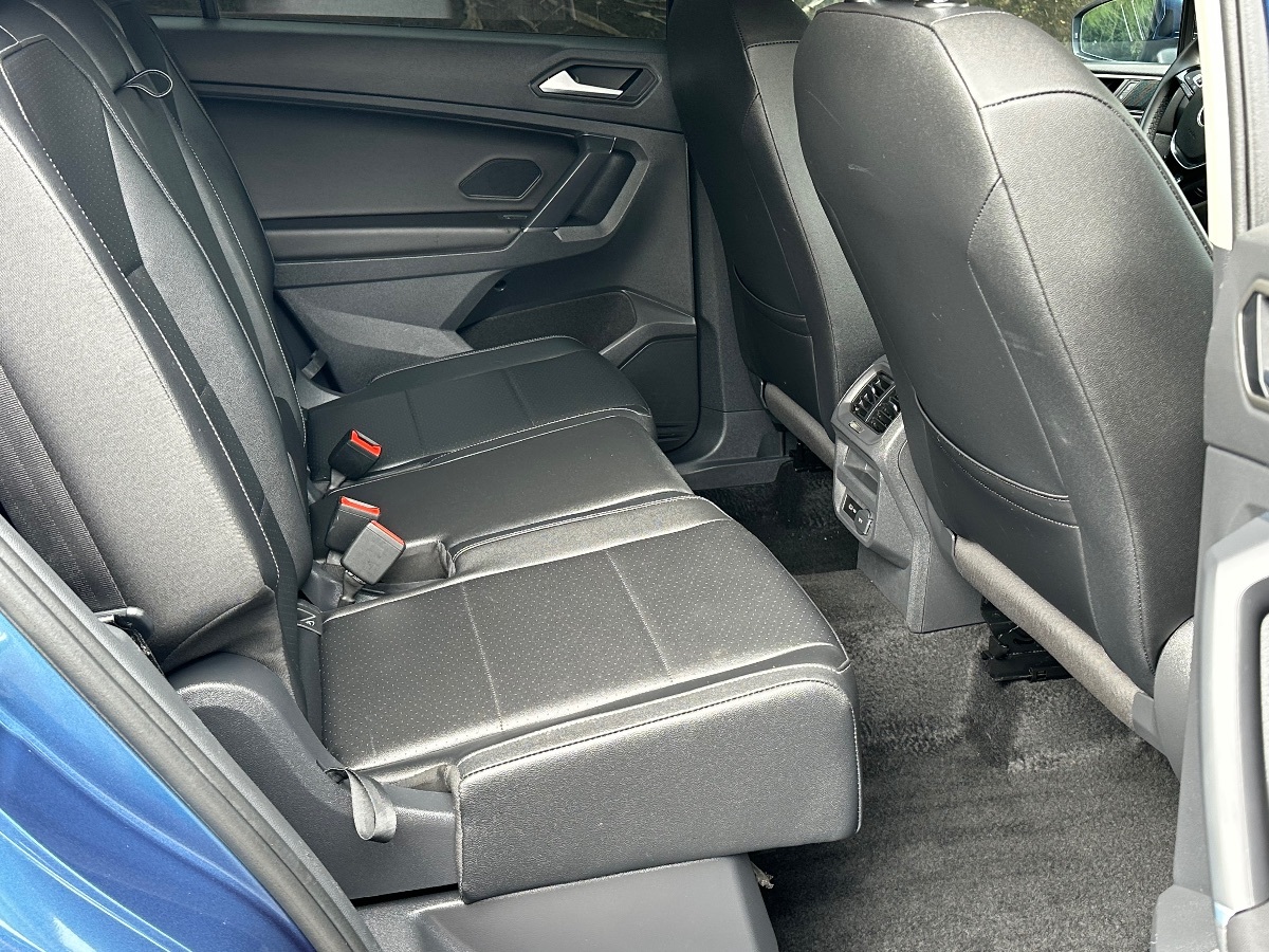 2020 Volkswagen Tiguan SE photo 22