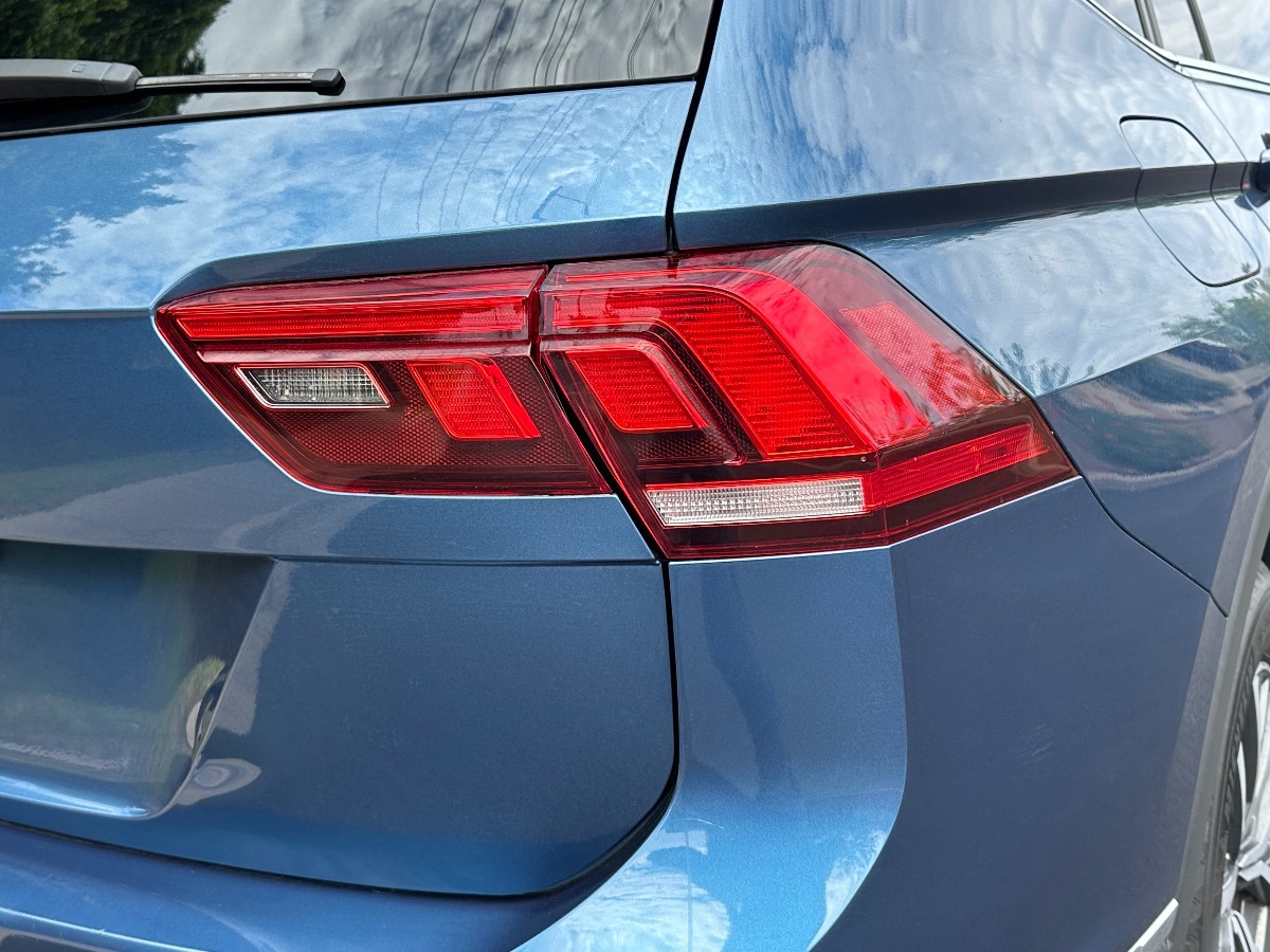 2020 Volkswagen Tiguan SE photo 49