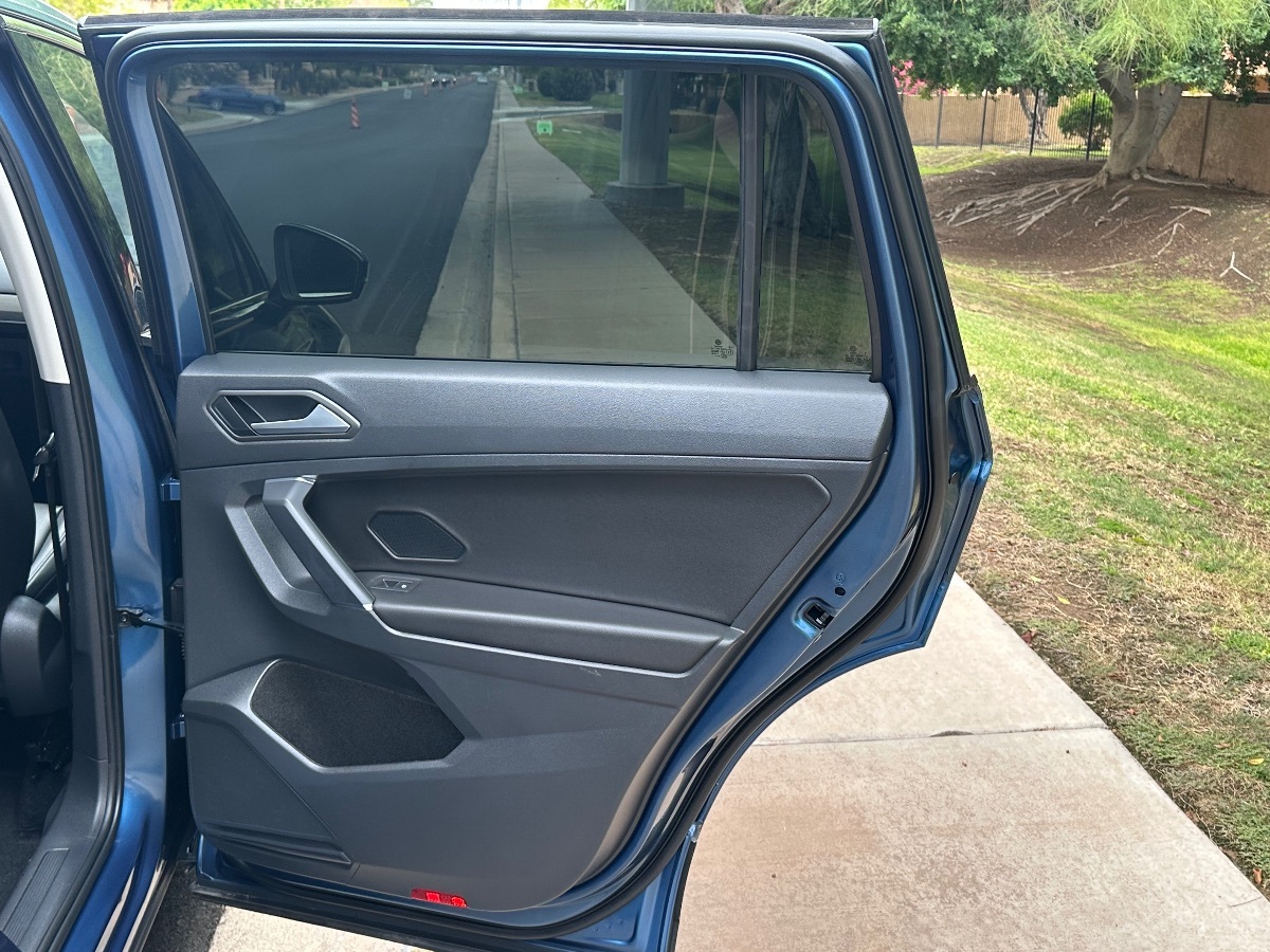 2020 Volkswagen Tiguan SE photo 45