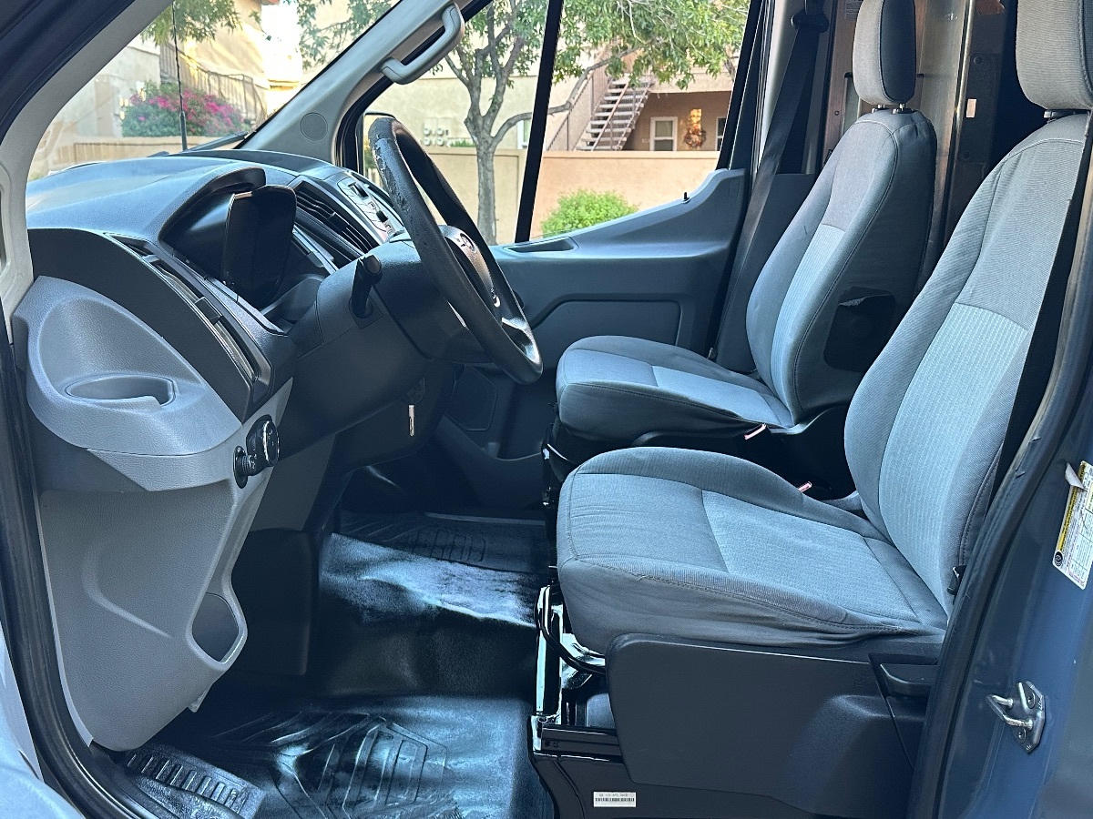 2019 Ford Transit Van photo 9