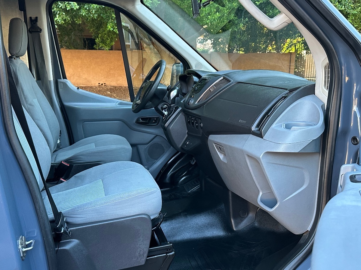 2019 Ford Transit Van photo 10