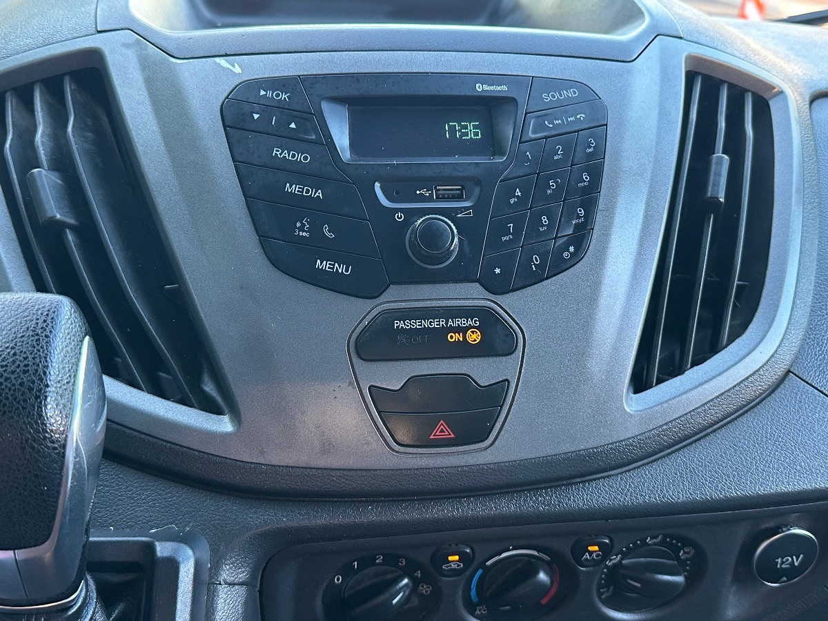 2019 Ford Transit Van photo 19