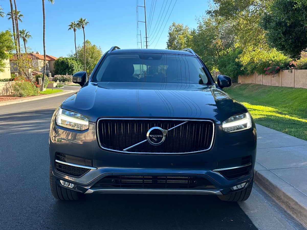 2018 Volvo XC90 Momentum photo 3