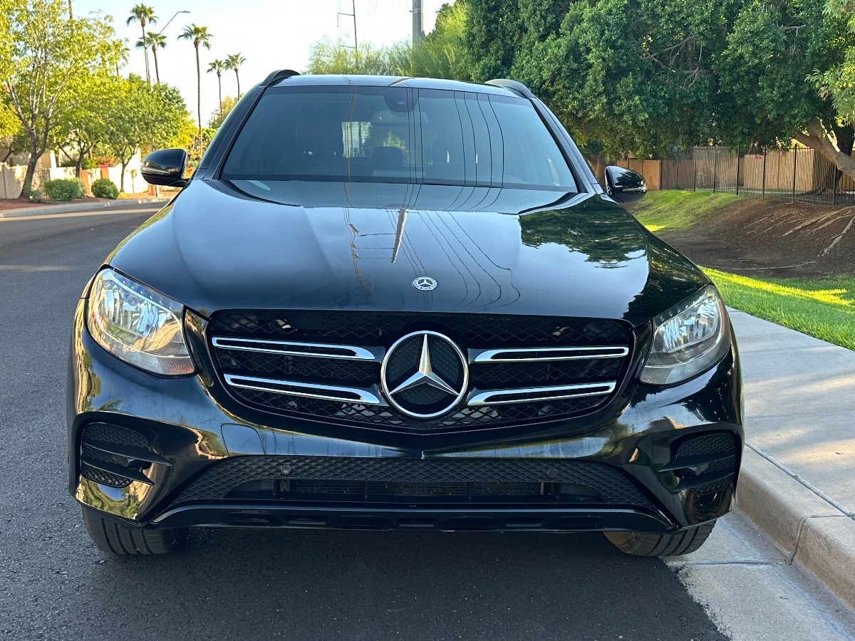 2018 Mercedes Benz GLC 300 photo 3