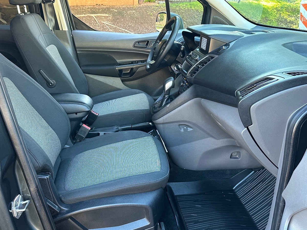 2019 Ford Transit XL photo 18