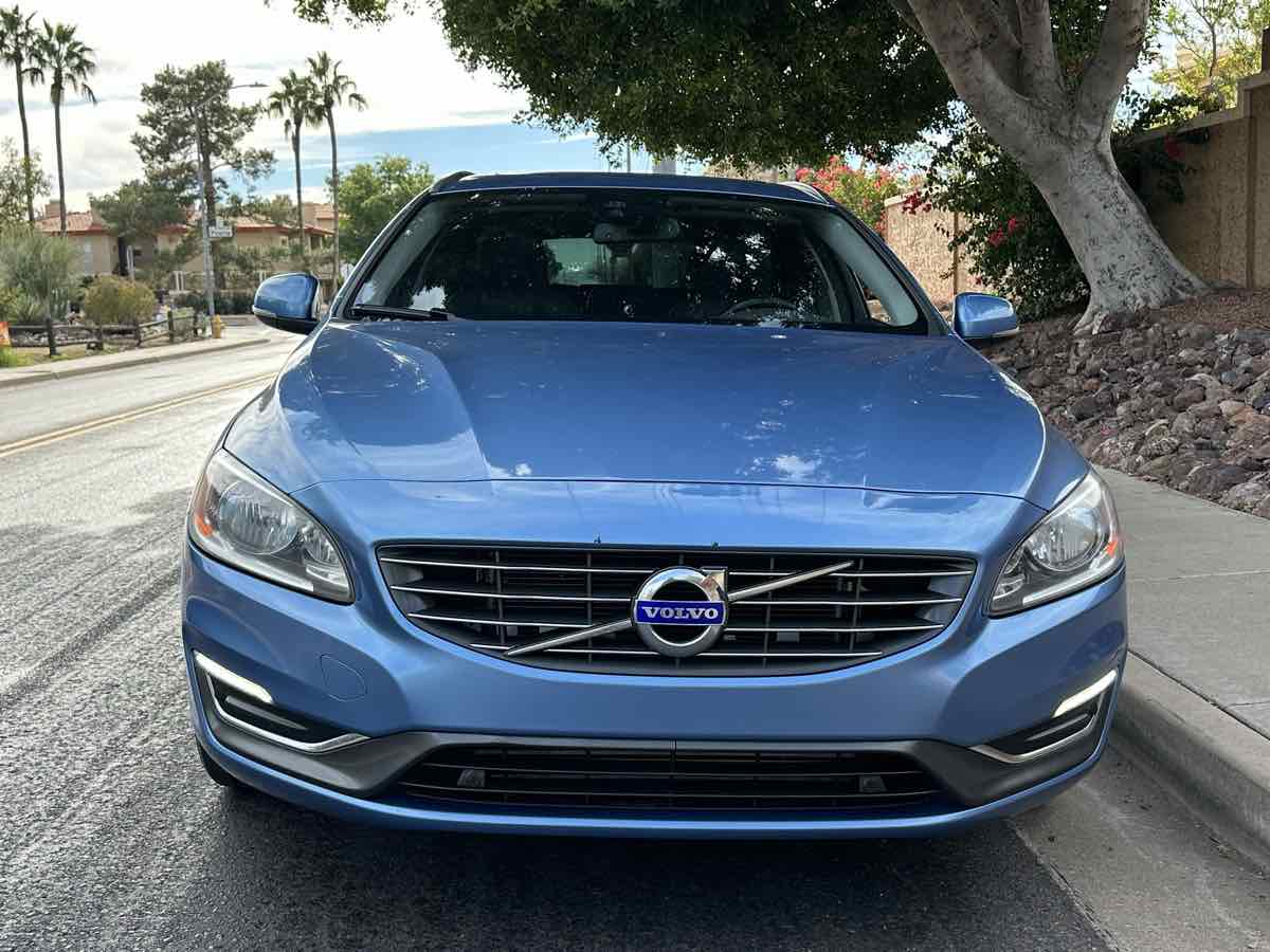 2015 Volvo V60 Premier Plus - Photo 3