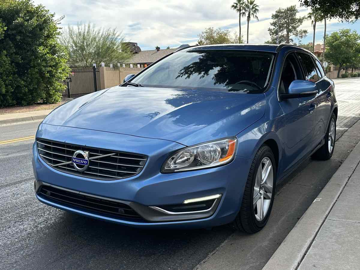 2015 Volvo V60 Premier Plus - Photo 4
