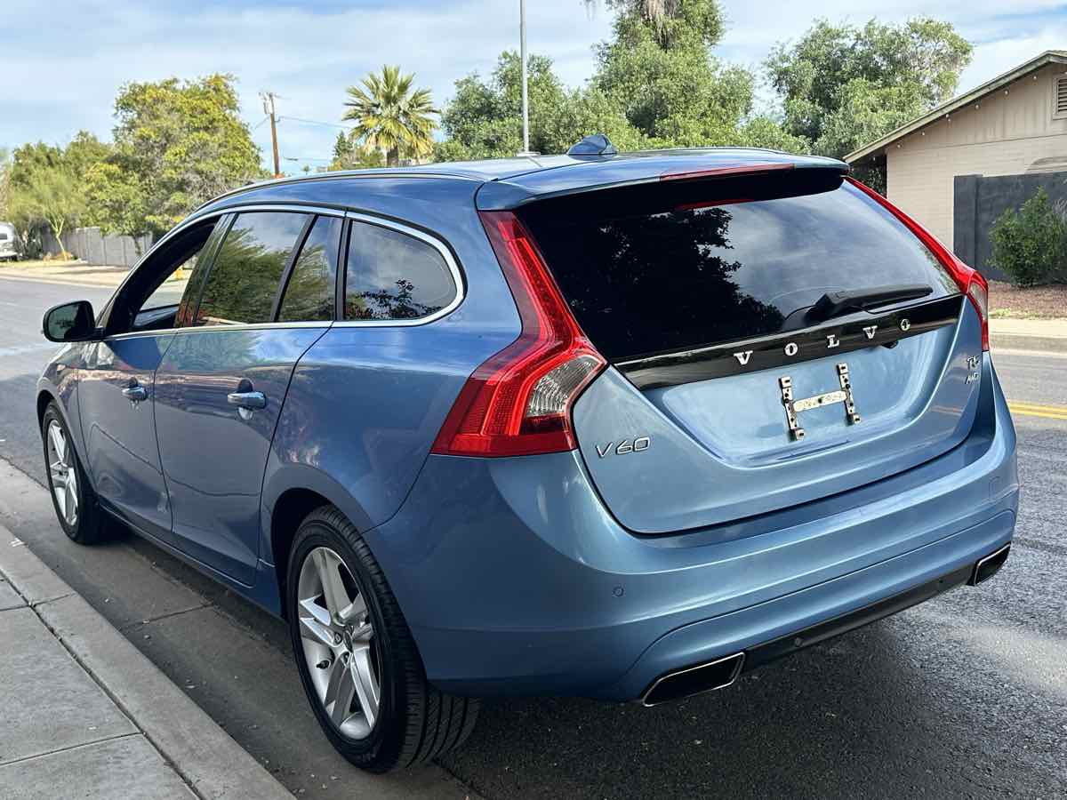 2015 Volvo V60 Premier Plus - Photo 5