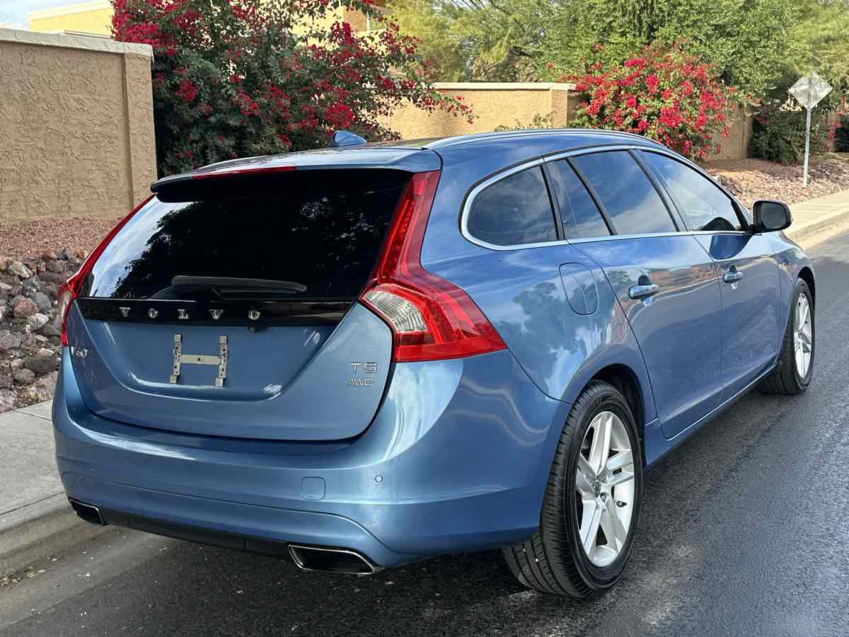 2015 Volvo V60 Premier Plus - Photo 9
