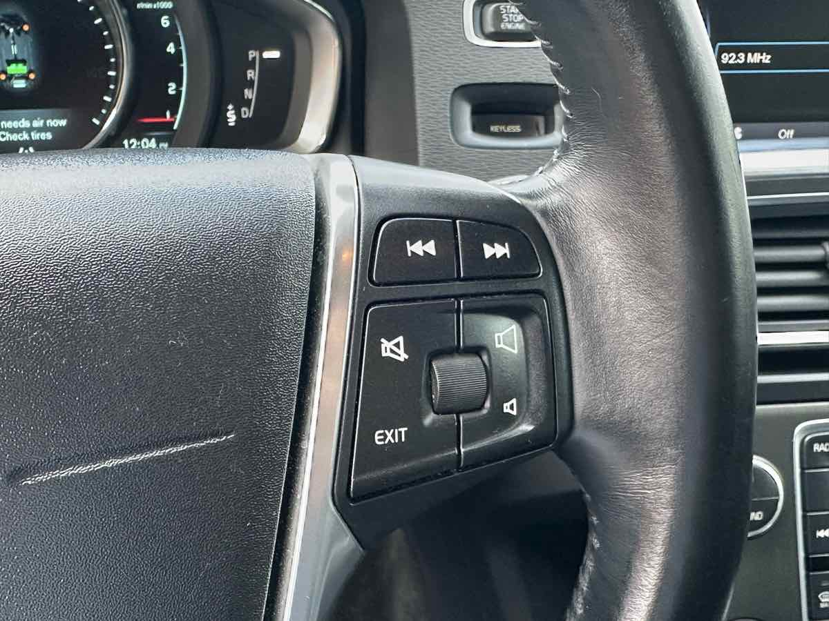 2015 Volvo V60 Premier Plus - Photo 27