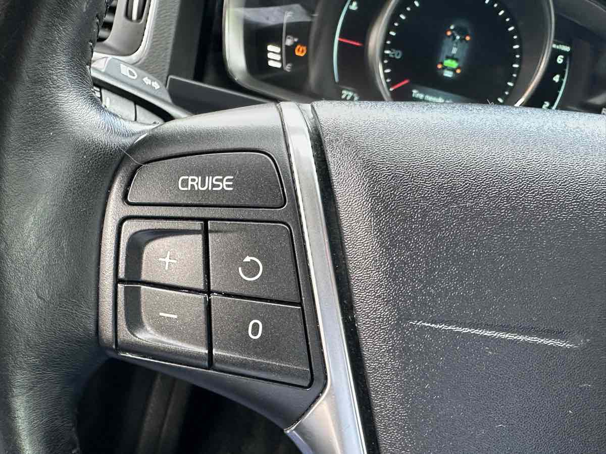 2015 Volvo V60 Premier Plus - Photo 29
