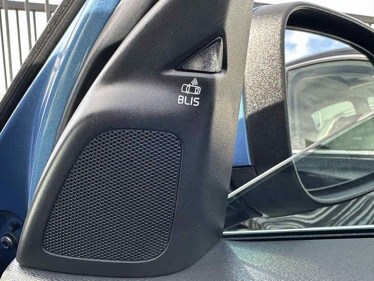 2015 Volvo V60 Premier Plus - Photo 40