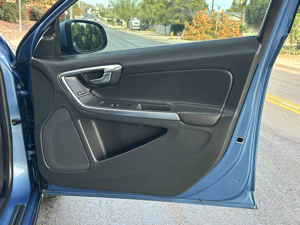 2015 Volvo V60 Premier Plus - Photo 48