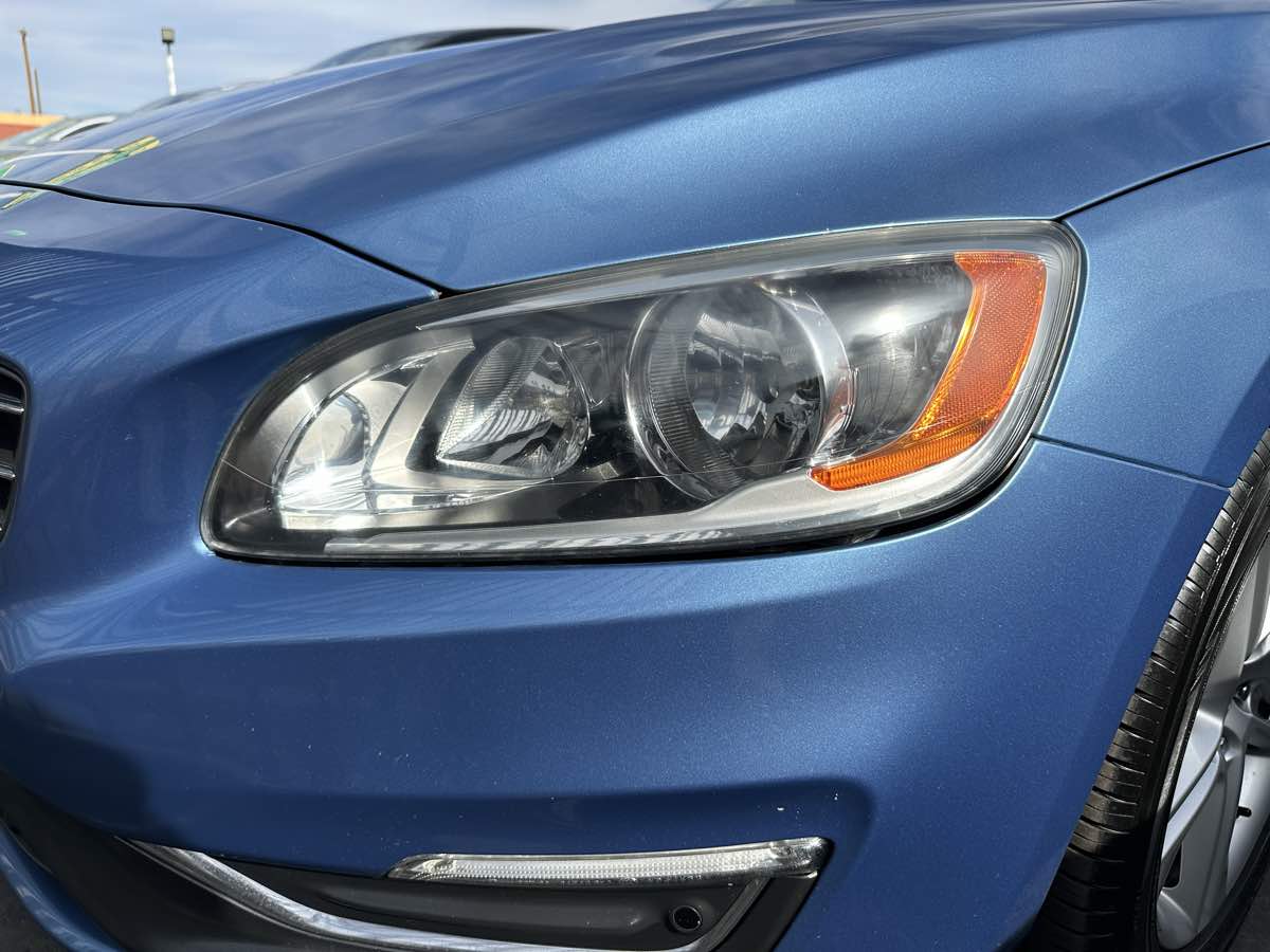 2015 Volvo V60 Premier Plus - Photo 55