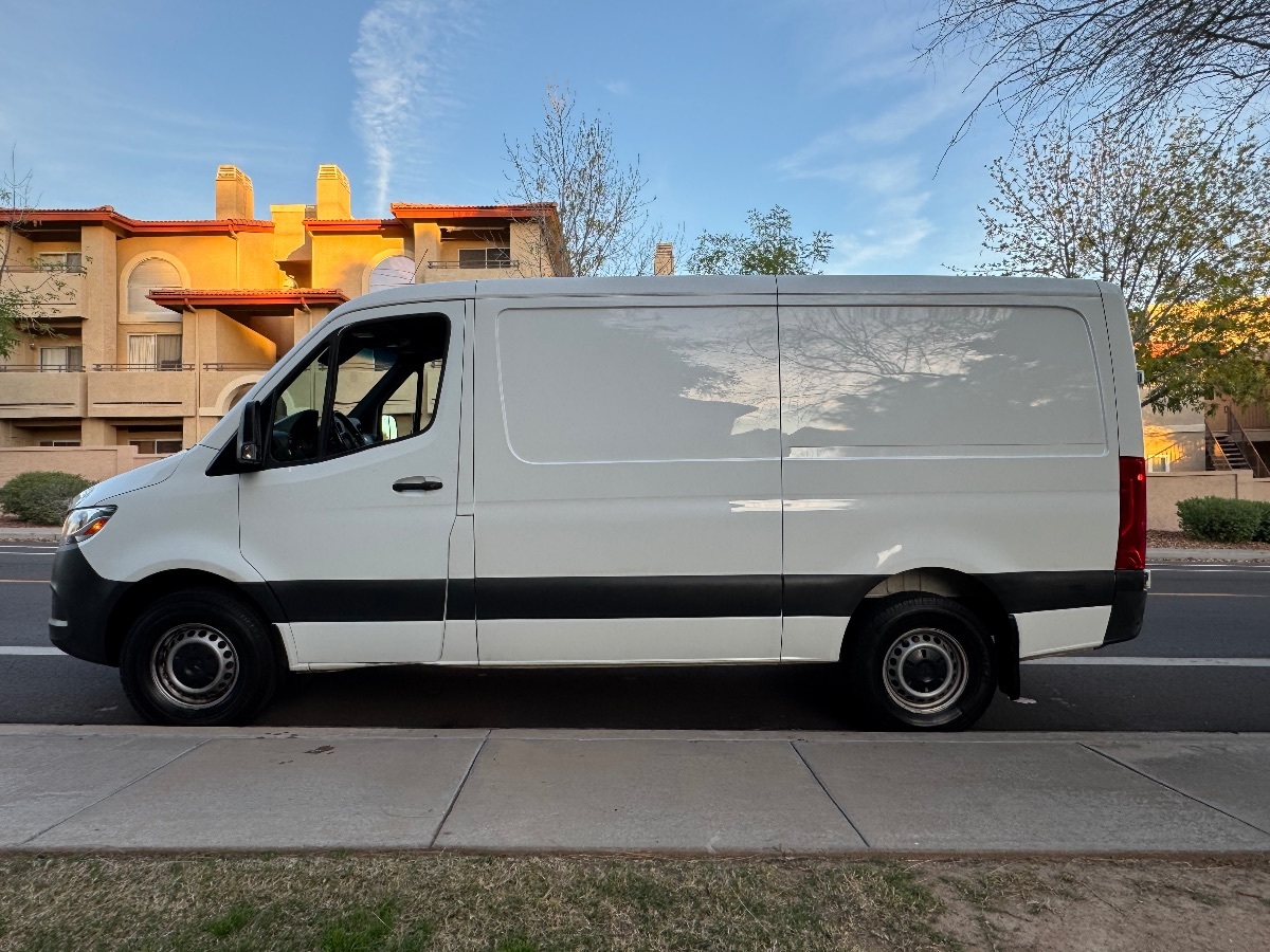 2022 Mercedes-Benz Sprinter Cargo Van Base - Photo 5