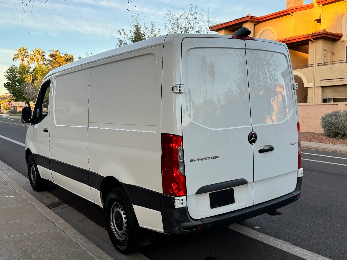 2022 Mercedes-Benz Sprinter Cargo Van Base - Photo 6
