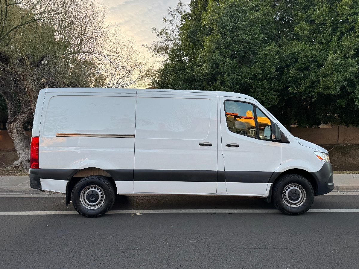 2022 Mercedes-Benz Sprinter Cargo Van Base - Photo 9