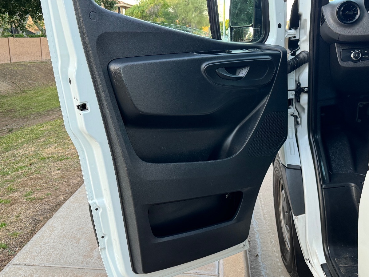 2022 Mercedes-Benz Sprinter Cargo Van Base - Photo 45