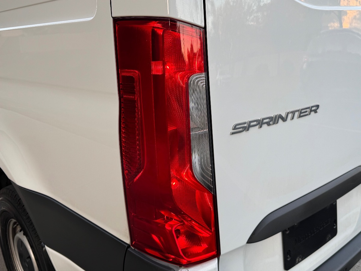 2022 Mercedes-Benz Sprinter Cargo Van Base - Photo 48