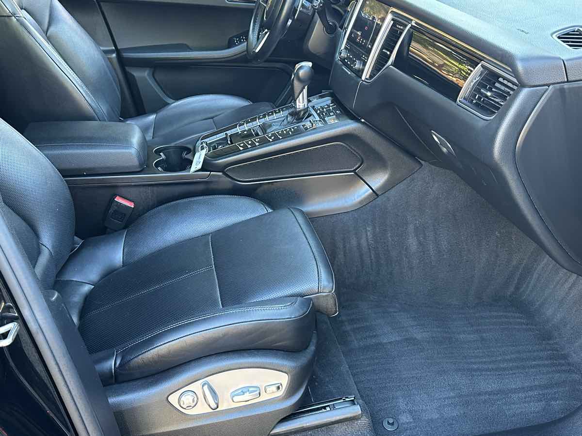 2018 Porsche Macan Base - Photo 12