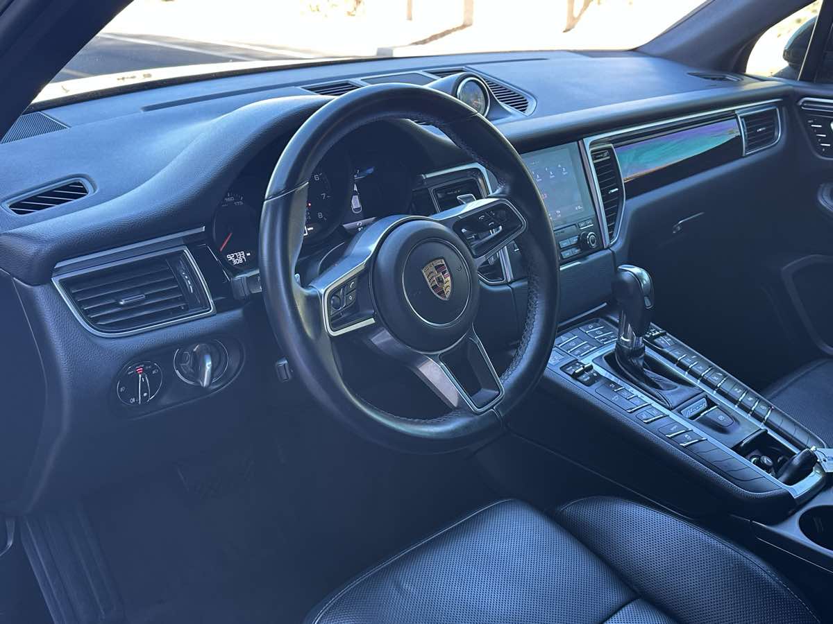 2018 Porsche Macan Base - Photo 24