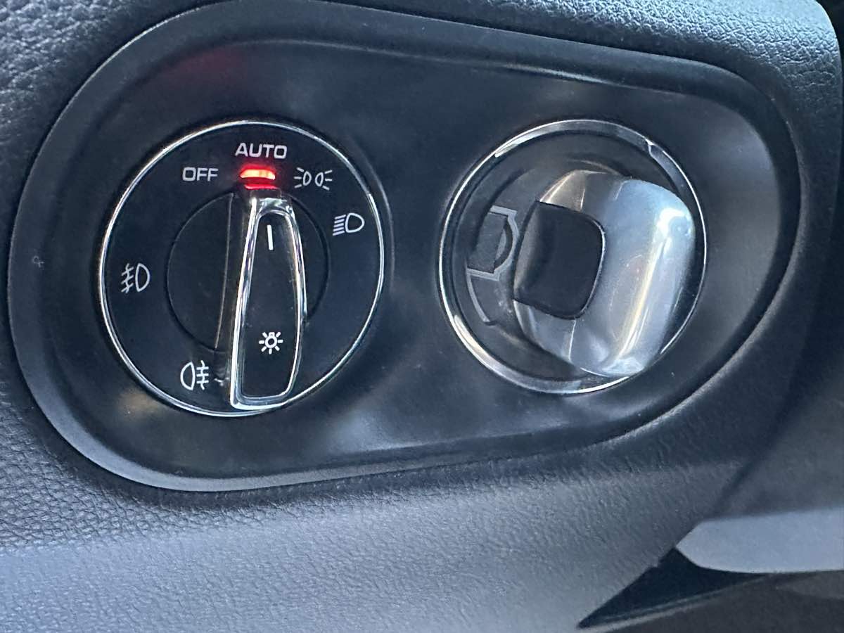 2018 Porsche Macan Base - Photo 27