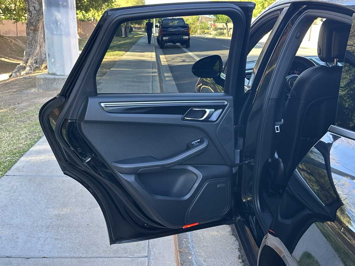 2018 Porsche Macan Base - Photo 47